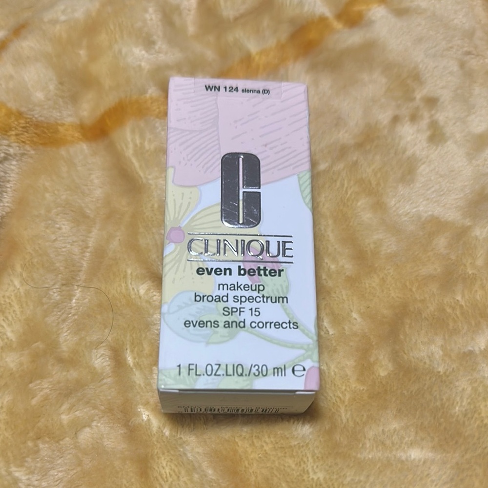 Clinique Even Better Makeup Broad Spectrum SPF 15 - Cream